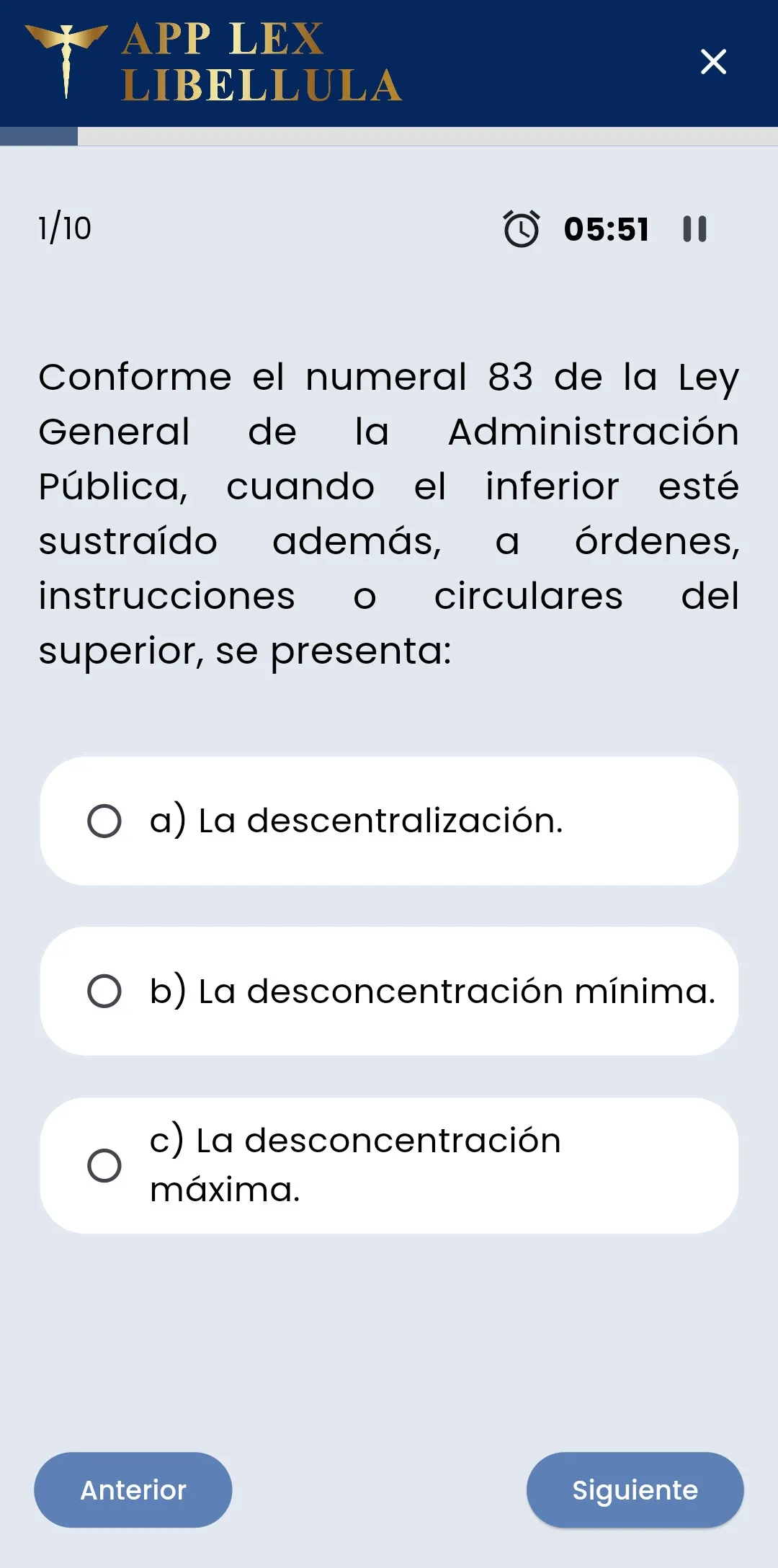 Pantalla de la app Lex Libellula resolviendo una pregunta tipo test de un examen jurídico, con temporizador y opciones de respuesta.