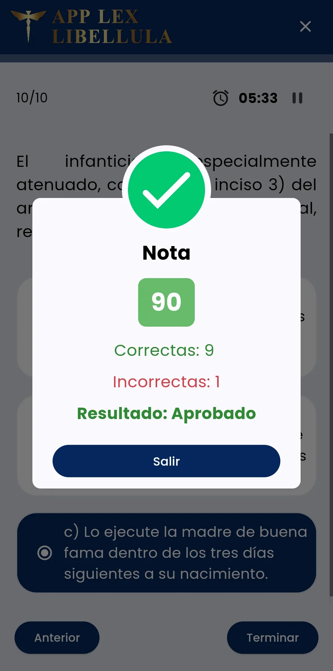 Pantalla de resultados de la app Lex Libellula mostrando la nota obtenida y si el examen está aprobado.
